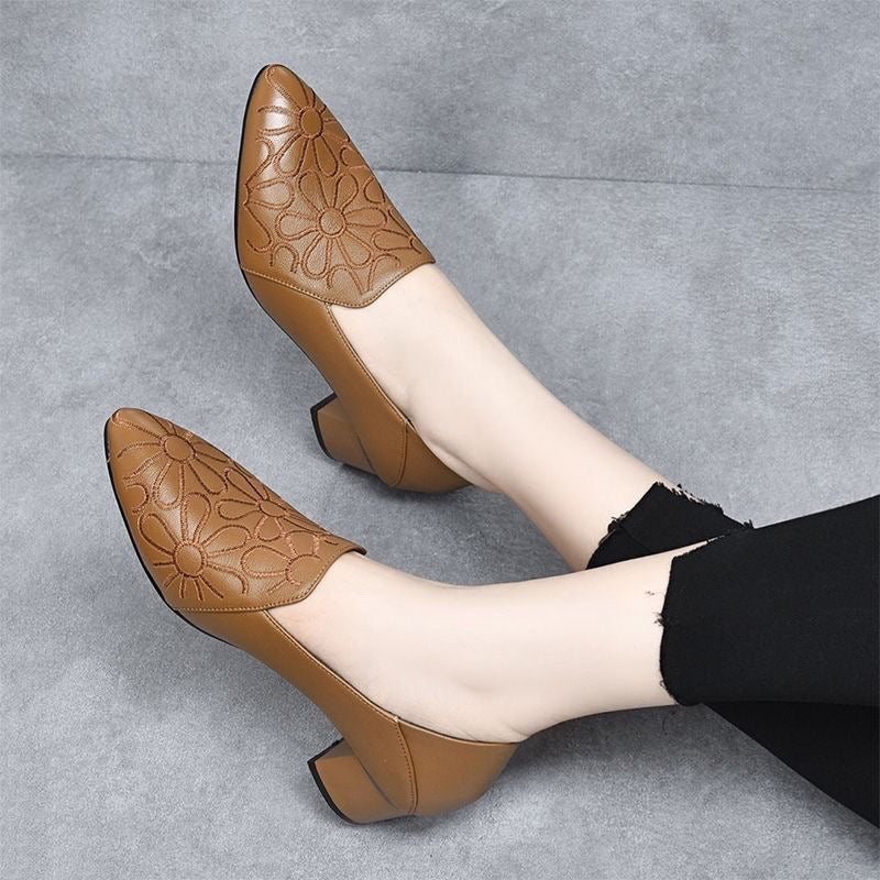 Olene | Sapatos de Salto em Pele Vegan com Bordado Suave - Ines Braga