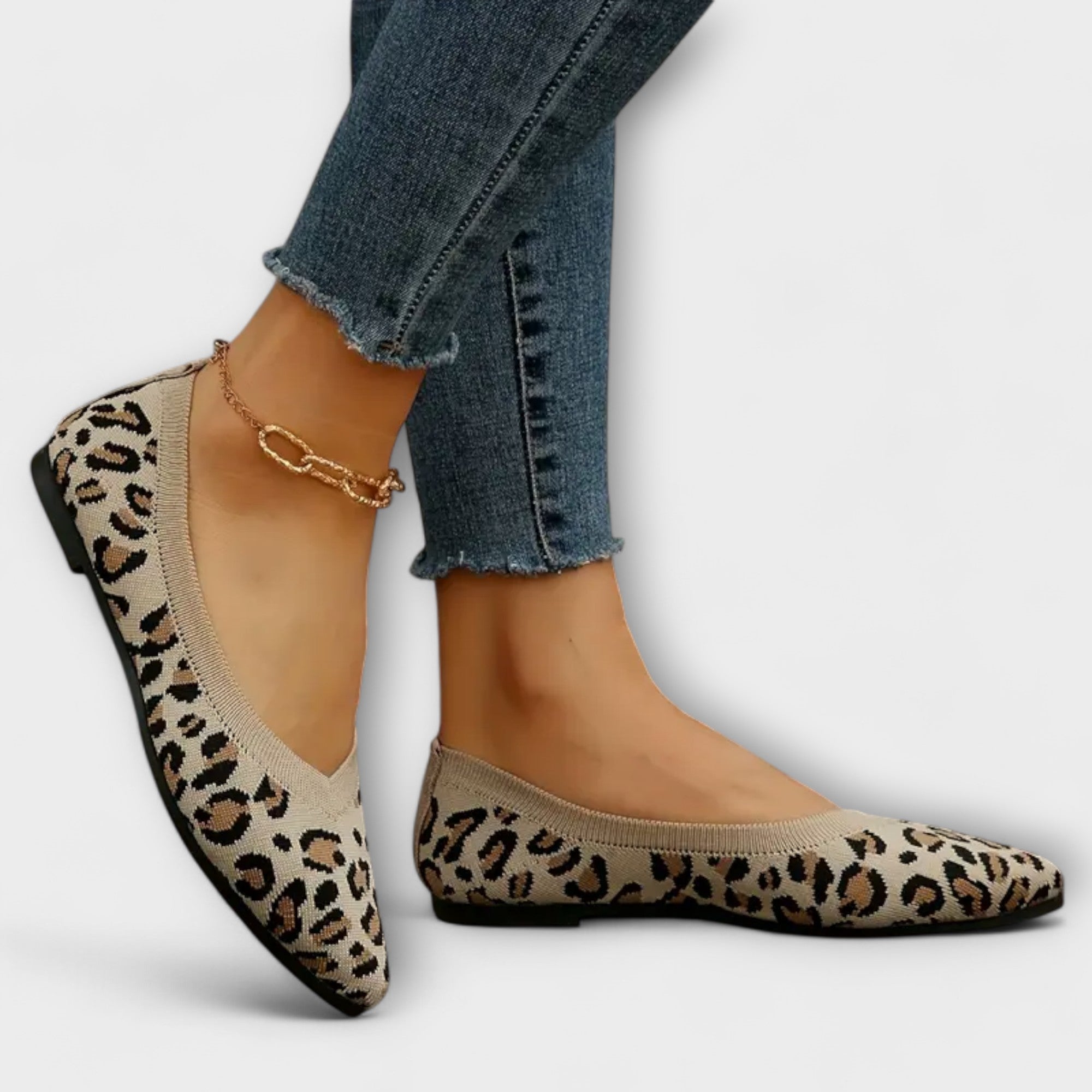 Paula - Sabrinas de renda com estampado de leopardo - Ines Braga