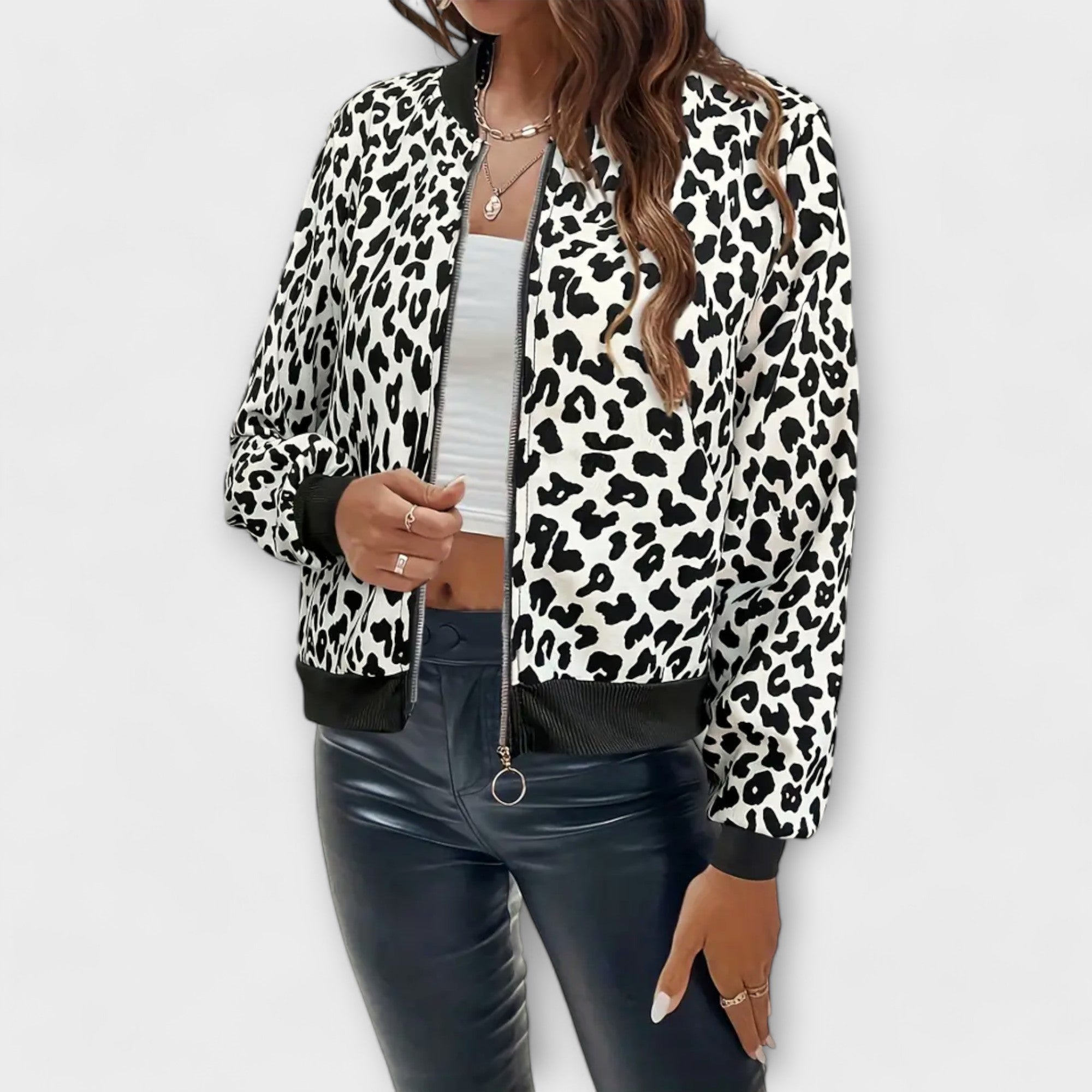 Raquel - Casaco de Leopardo Elegante - Ines Braga