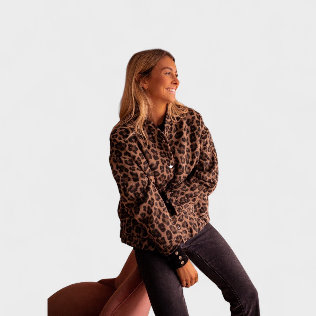 Rosa - Casaco moderno com padrão leopardo - Ines Braga