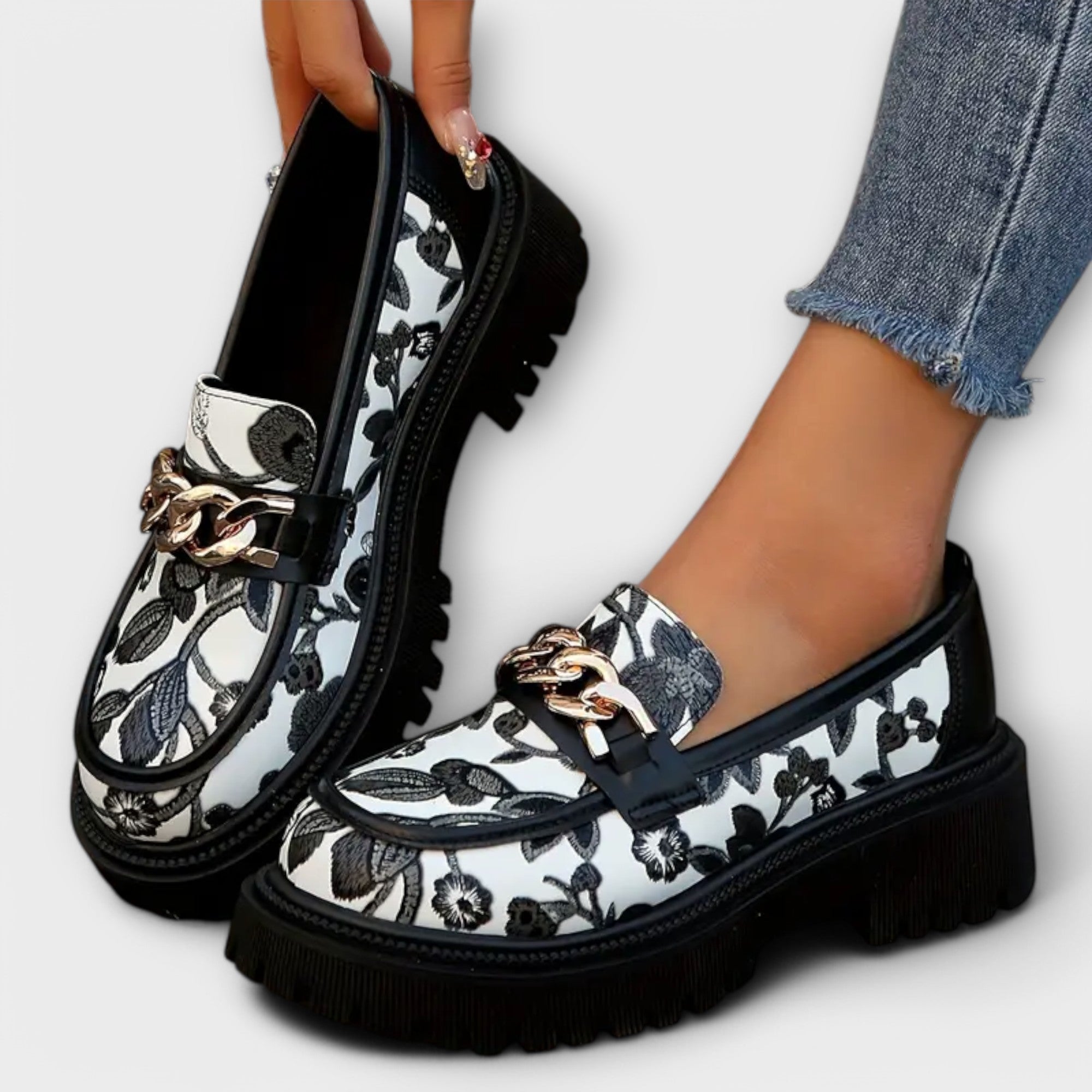Sandra - Mocassins Clássicos Retro com Estilo - Ines Braga