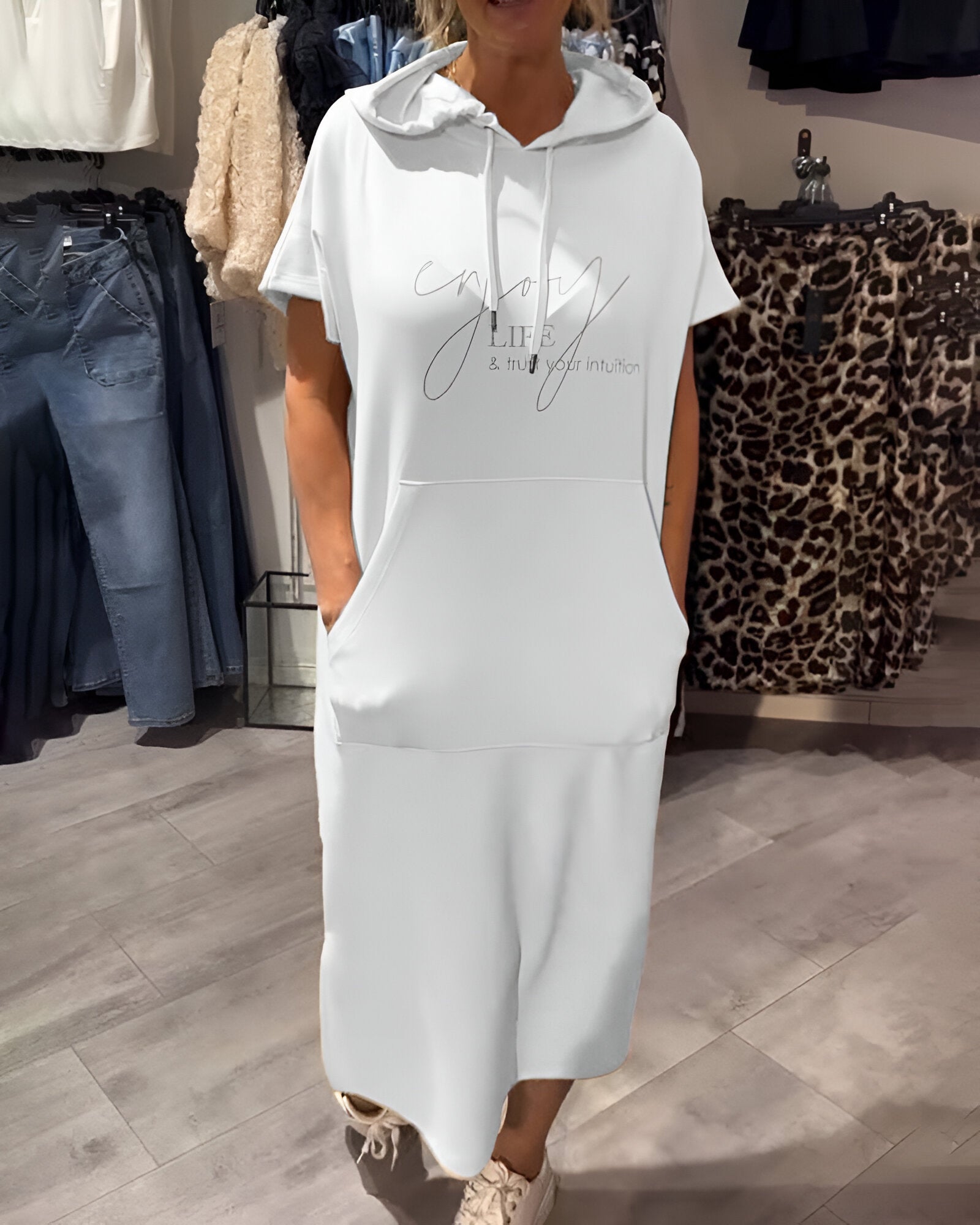 Saskia™ | Vestido casual com capuz - Ines Braga
