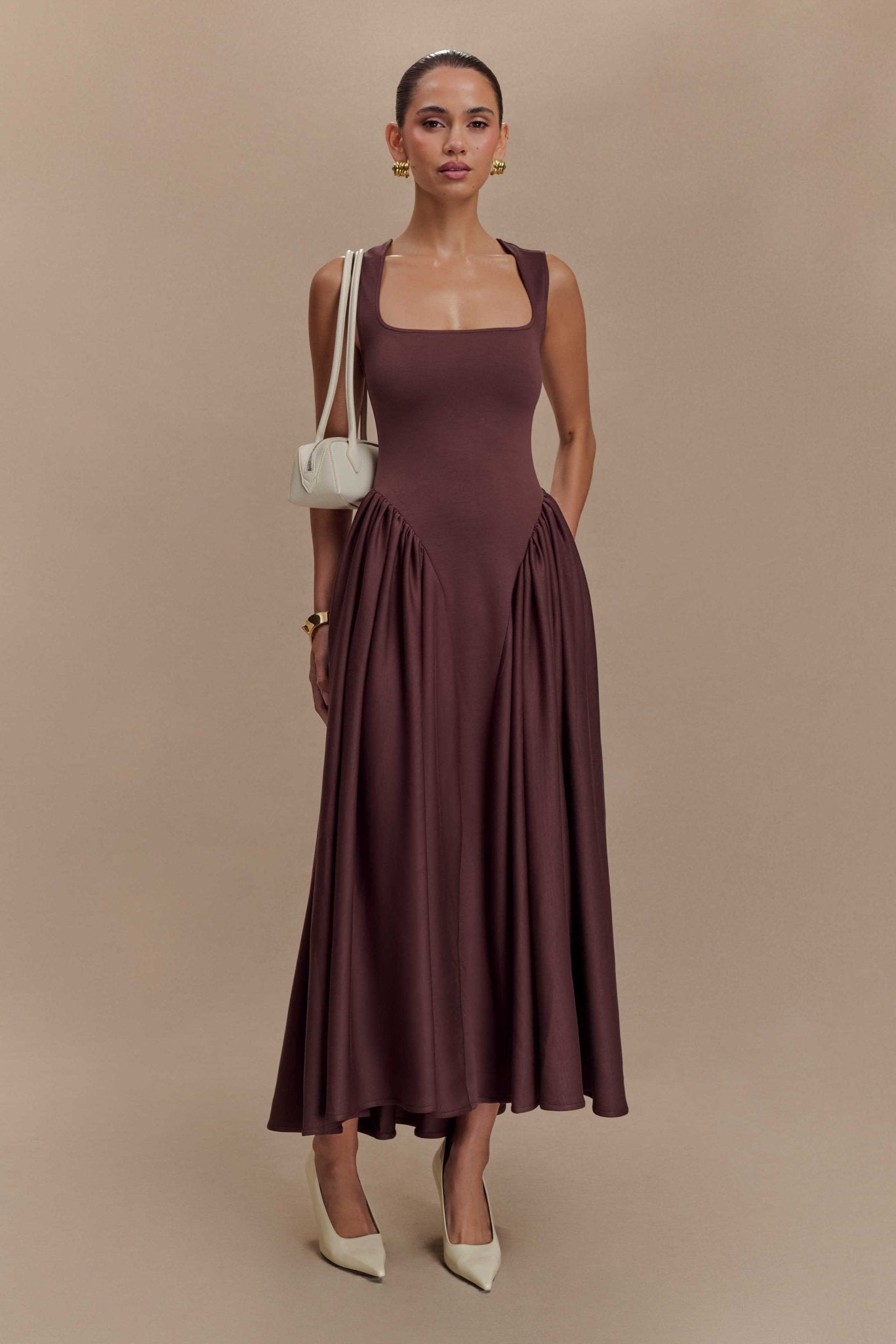 Sharon |Vestido midi em malha de esparguete - Castanho cacau - Ines Braga