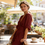 Daniela – Macacão elegante com decote em V e perna larga