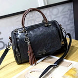 Stella Bolsa Ombro em Couro Ecológico Conforto e Estilo - Ines Braga