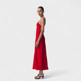 Vestido carmesim - Corte minimalista e elegante - Ines Braga