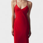 Vestido carmesim - Corte minimalista e elegante - Ines Braga