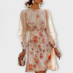 Vestido Floral™ com estampado floral e mangas curtas - Ines Braga