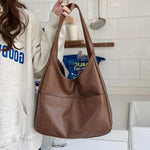 Zoe | Bolsa Diária Essencial Espaçosa e Leve para Notebook - Ines Braga